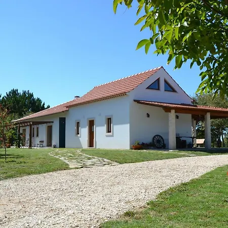 Casa Das Laranjeiras Βίλα Cela (Leira)